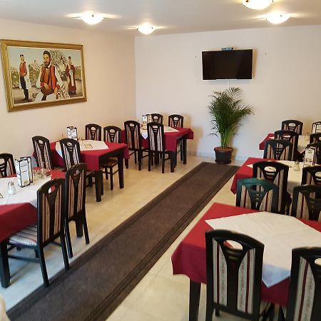 Hotel Vila Prestige Budva Exteriör bild