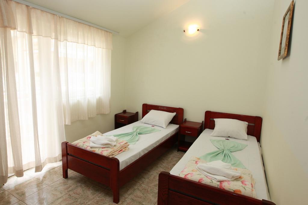 Hotel Vila Prestige Budva Exteriör bild