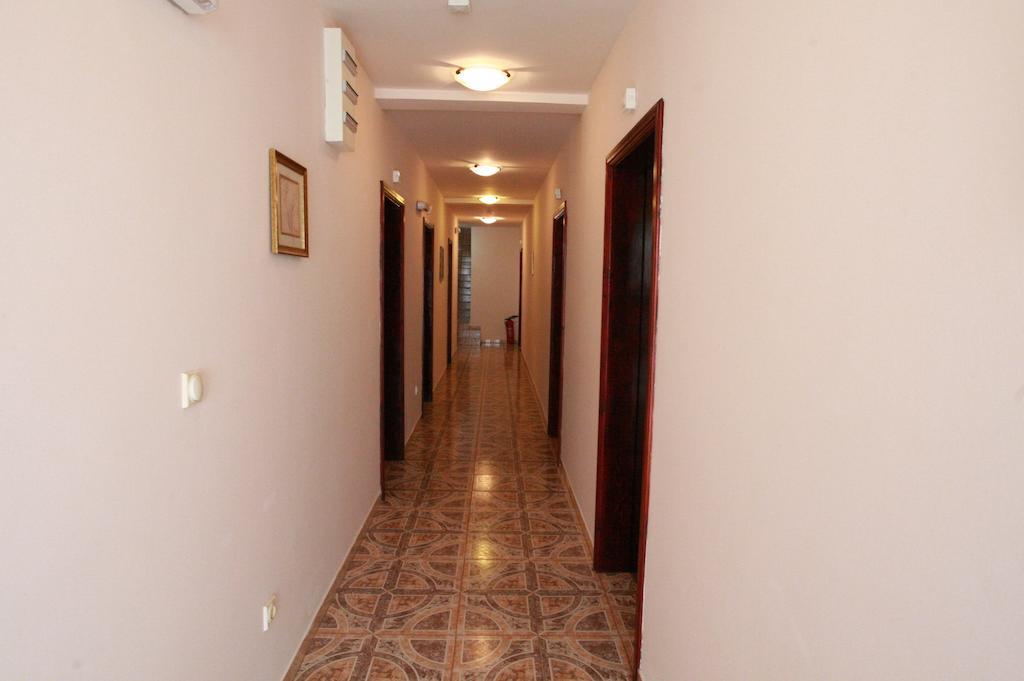 Hotel Vila Prestige Budva Exteriör bild