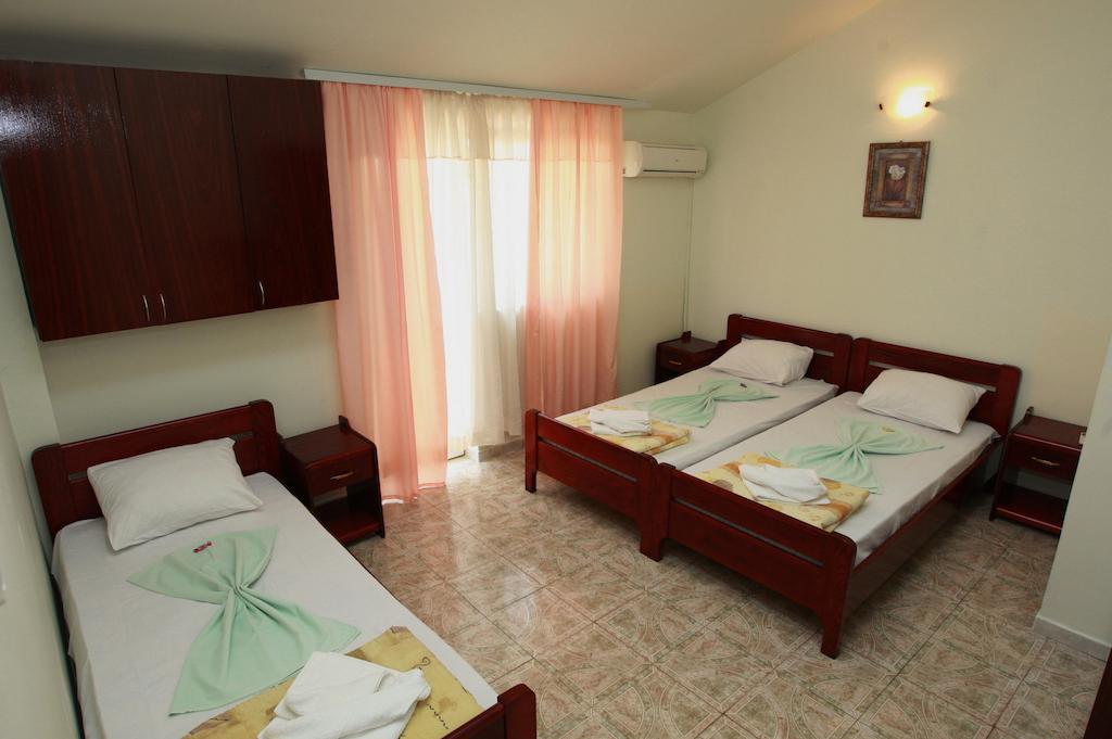 Hotel Vila Prestige Budva Rum bild
